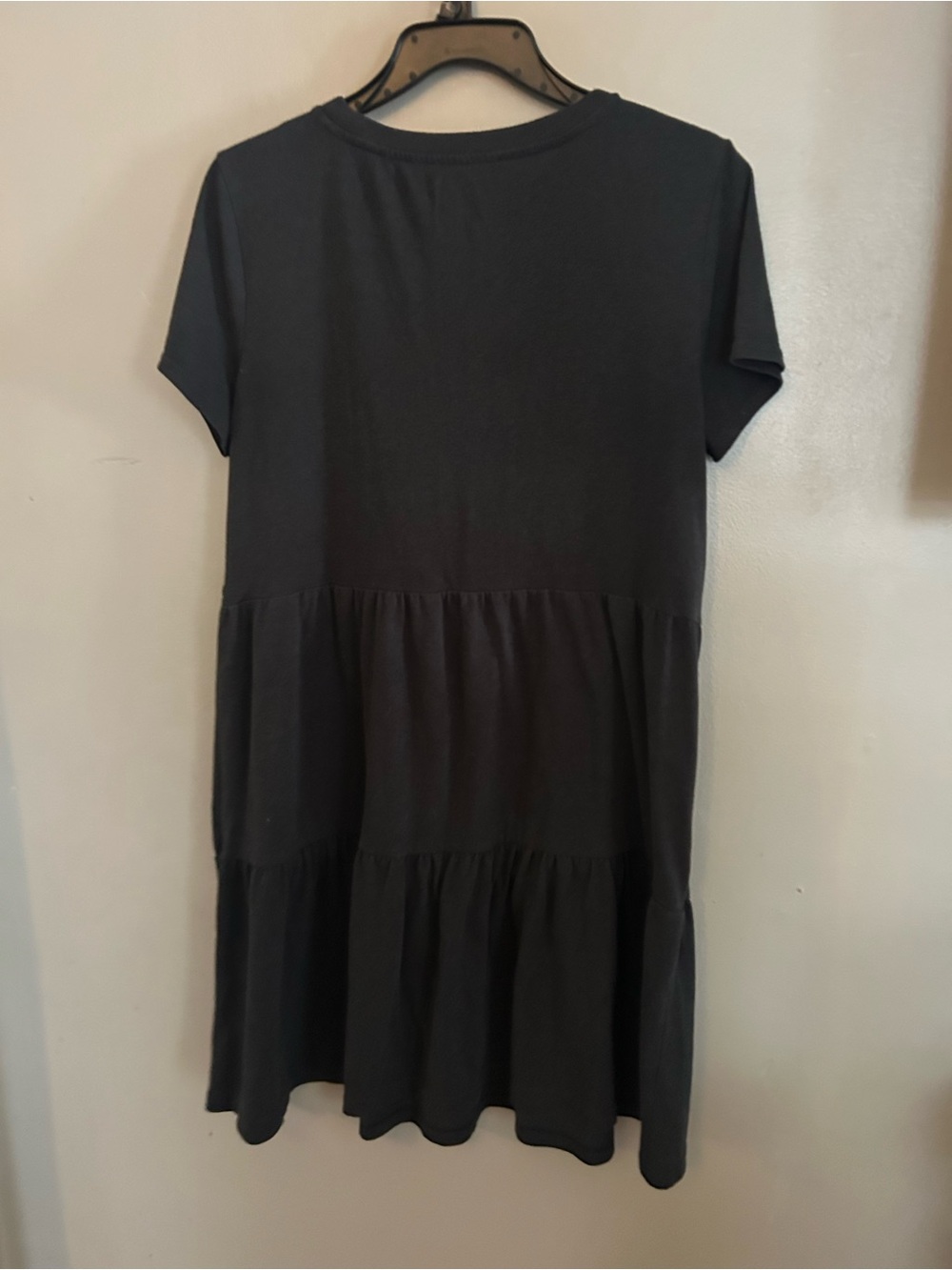 Gap Dress - deep charcoal gray tiered t-shirt dress - Picture 5 of 8